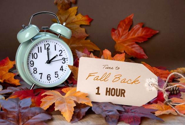 A clock and a price tag with fall leaves

AI-generated content may be incorrect.